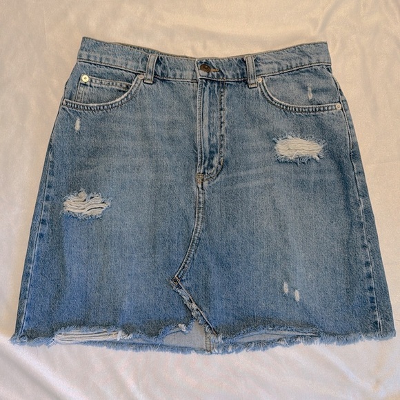 We The Free Hallie Women’s Midstone Blue Denim Distressed Mini Skirt Size 29 - Picture 5 of 6